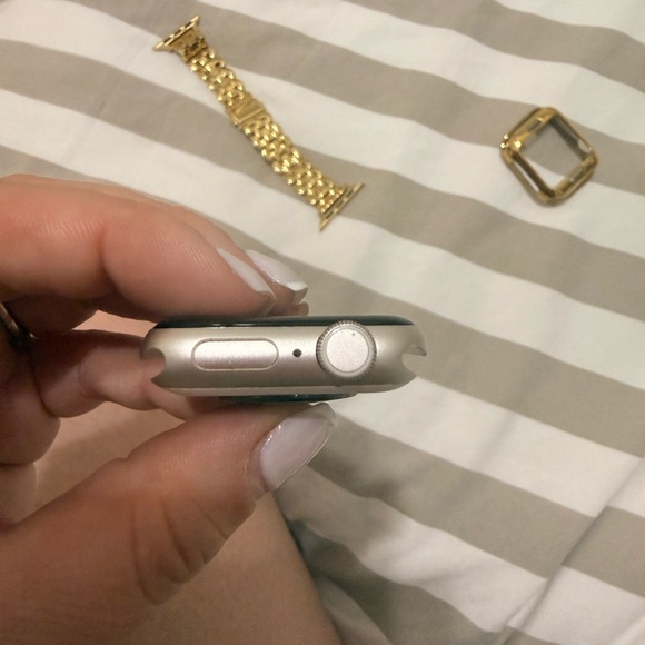 Apple Smartwatch with Gold Band - Picture 6 of 12